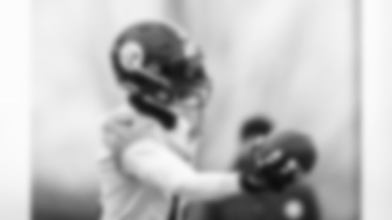 Pittsburgh Steelers wide receiver George Pickens (14) during practice at the UPMC Rooney Sports Complex preparing for a Week 18 matchup against the Cincinnati Bengals, Thursday, Jan. 2, 2025 in Pittsburgh, PA. (Alysa Rubin / Pittsburgh Steelers)
