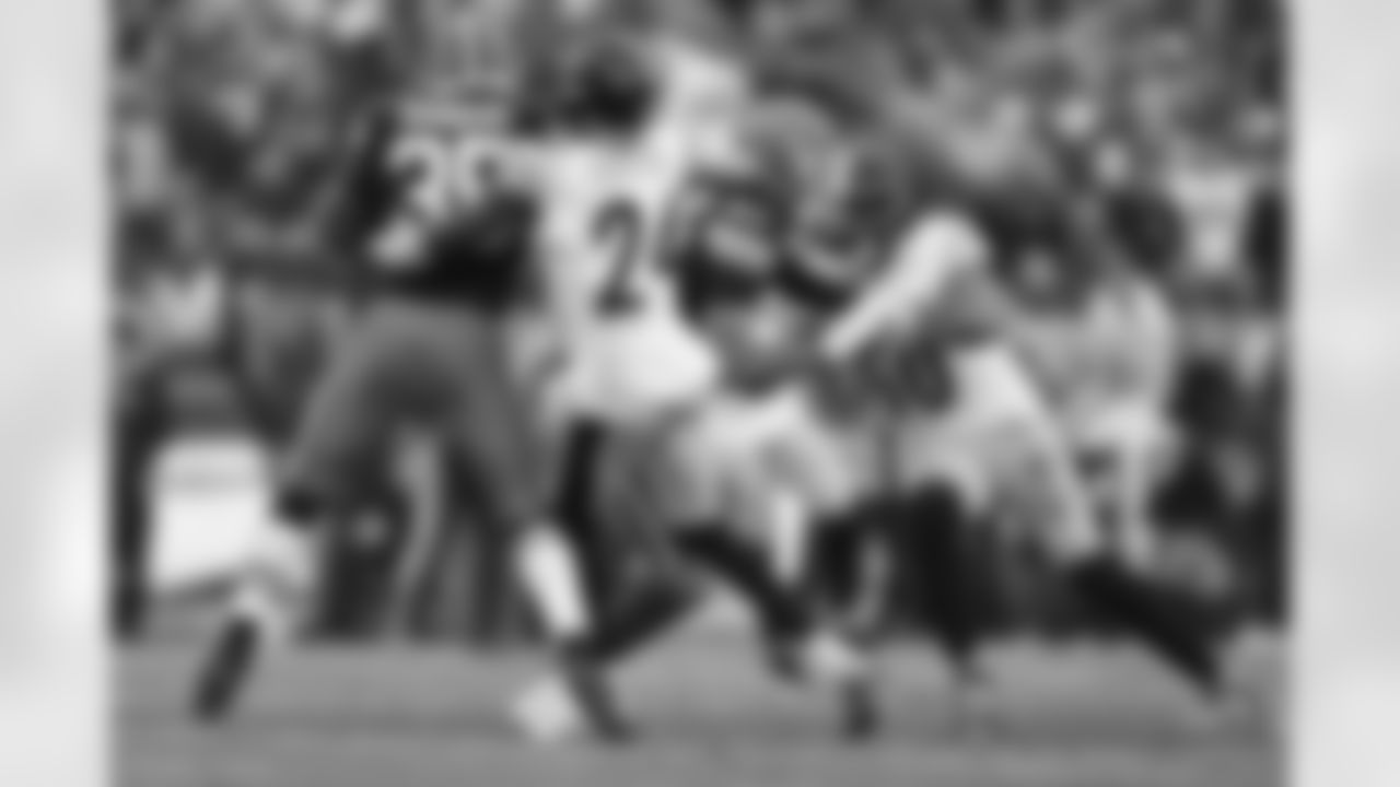 Pittsburgh Steelers cornerback Joey Porter Jr. (24) and Pittsburgh Steelers linebacker Malik Harrison (50) during a regular season game between the Pittsburgh Steelers and the Cleveland Browns, Sunday, Dec. 28, 2025 in Cleveland, OH. (Karl Roser / Pittsburgh Steelers)