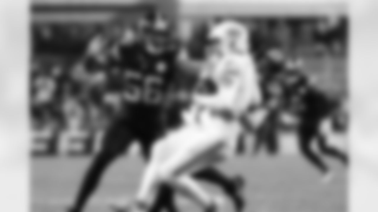 Pittsburgh Steelers linebacker Alex Highsmith (56) and Pittsburgh Steelers linebacker Payton Wilson (41) during a regular season game between the Pittsburgh Steelers and the Miami Dolphins, Monday, Dec. 15, 2025 in Pittsburgh, PA. (Jared Wickerham / Pittsburgh Steelers)