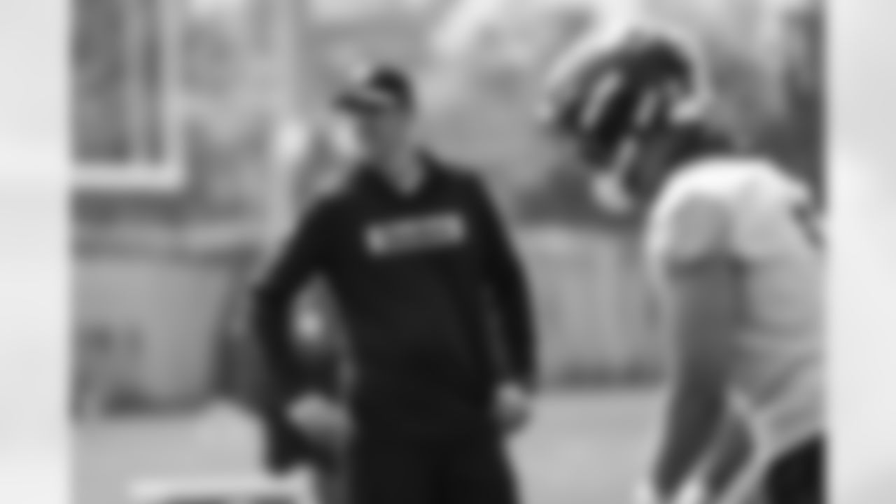 Pittsburgh Steelers offensive assistant Matt Baker participates in the Organized Team Activities (OTAs), Thursday June 5, 2025 at the UPMC Rooney Sports Complex. (Taylor Ollason / Pittsburgh Steelers)
