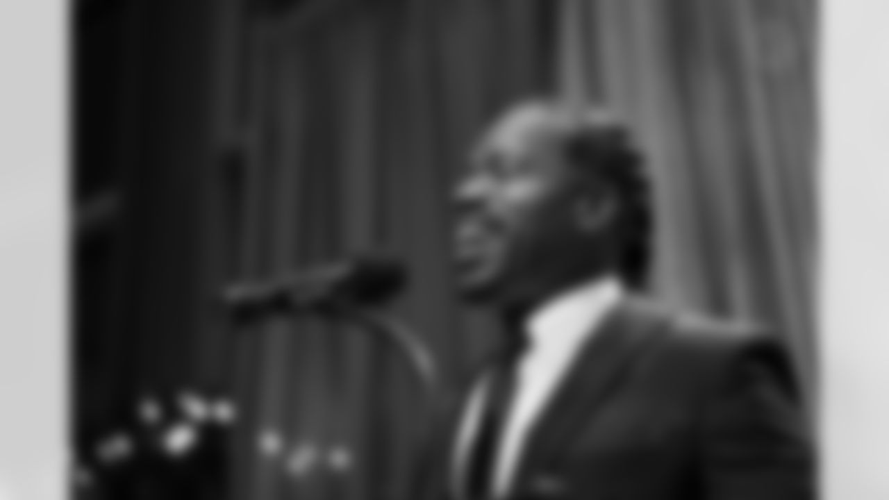 The Pittsburgh Steelers celebrate the 2025 Hall of Honor Class during the Hall of Honor Dinner Ceremony presented by U.S. Steel on Sunday, Dec. 14, 2025 in Pittsburgh, PA. (Karl Roser / Pittsburgh Steelers)