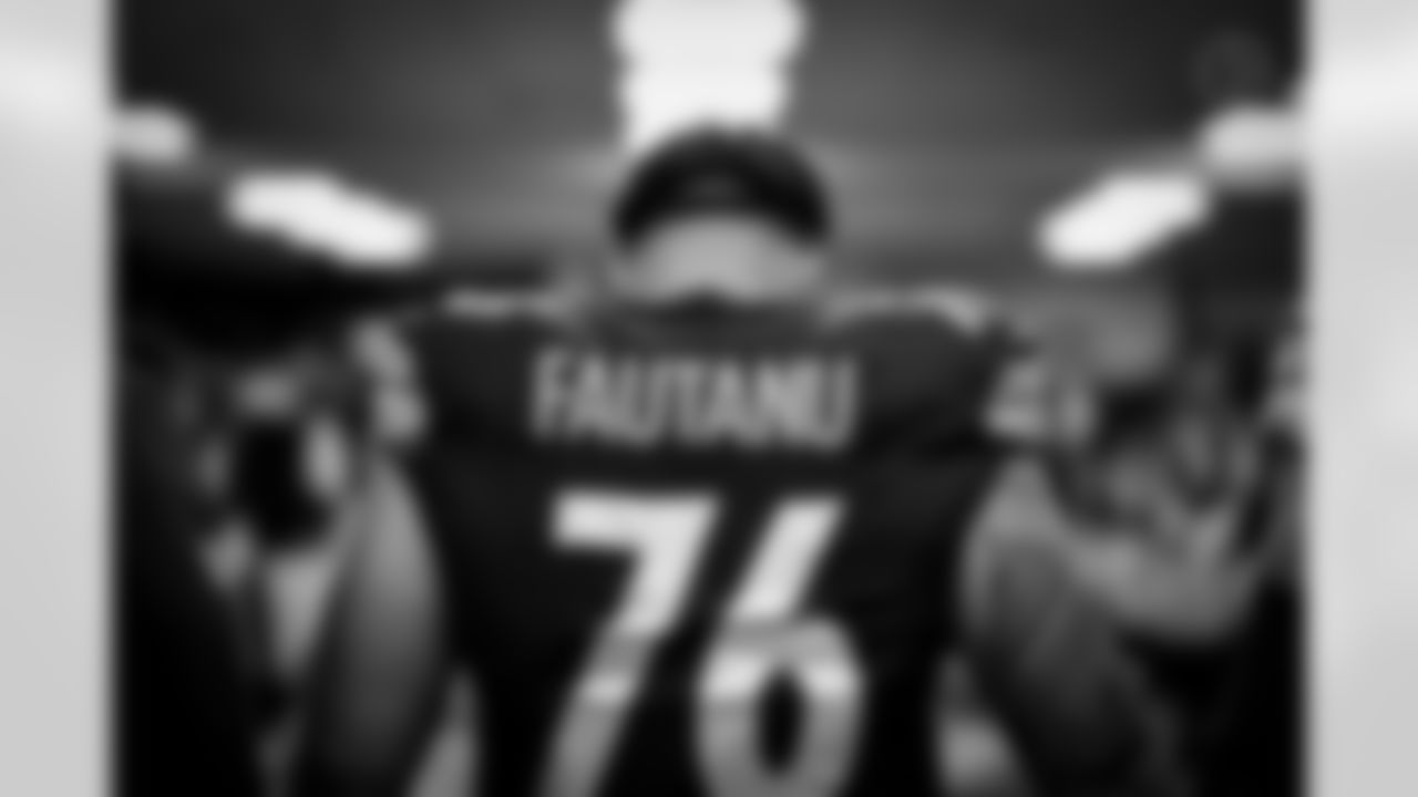 Pittsburgh Steelers offensive tackle Troy Fautanu (76) during a regular season game between the Pittsburgh Steelers and the Cleveland Browns, Sunday, Oct. 12, 2025 in Pittsburgh, PA. (Karl Roser/ Pittsburgh Steelers)