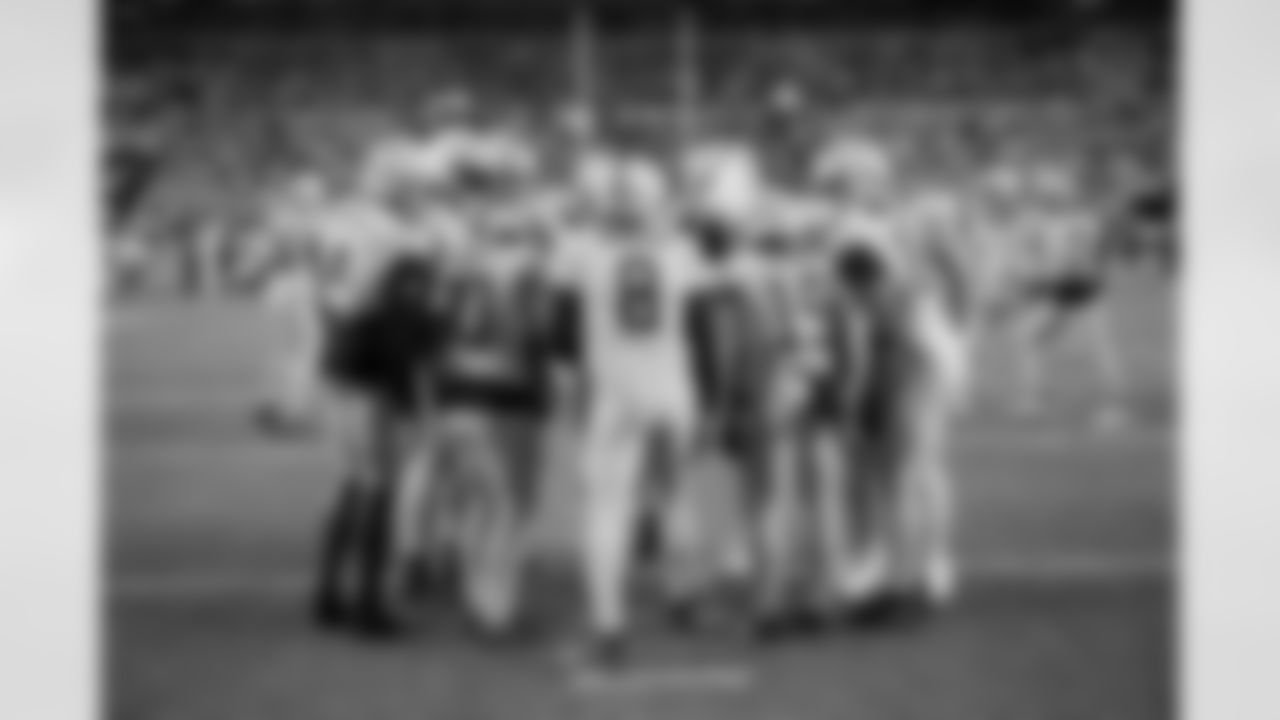 The Pittsburgh Steelers offense huddles on the field during a regular season game between the Pittsburgh Steelers and the Green Bay Packers, Sunday, Oct. 26, 2025 in Pittsburgh, PA. The Packers beat the Steelers 35-25. (Karl Roser / Pittsburgh Steelers)