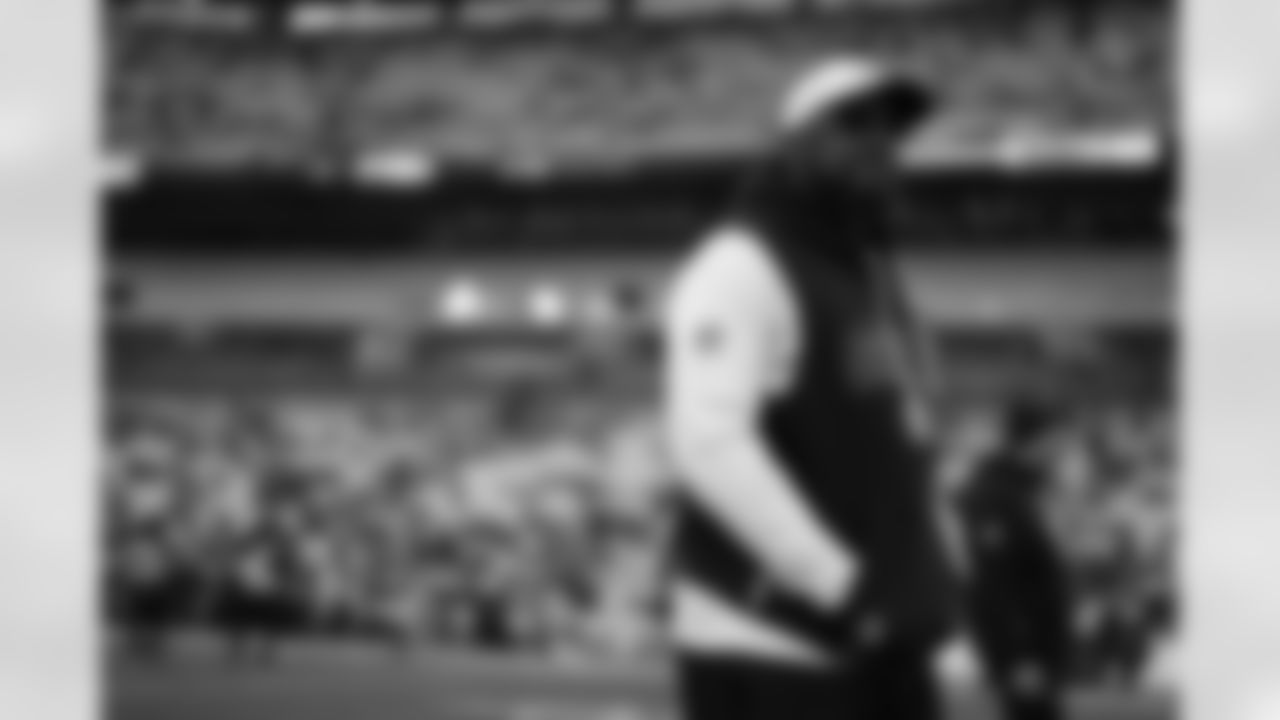 Pittsburgh Steelers head coach Mike Tomlin during a regular season game between the Pittsburgh Steelers and the Buffalo Bills, Sunday, Nov. 30, 2025 in Pittsburgh, PA.  (Harrison Barden / Pittsburgh Steelers)