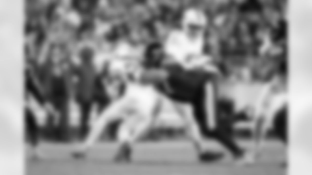 Pittsburgh Steelers defensive tackle Cameron Heyward (97) during a regular season game between the Pittsburgh Steelers and the Miami Dolphins, Monday, Dec. 15, 2025 in Pittsburgh, PA. The Steelers defeated the Dolphins 28-15. (Karl Roser / Pittsburgh Steelers)