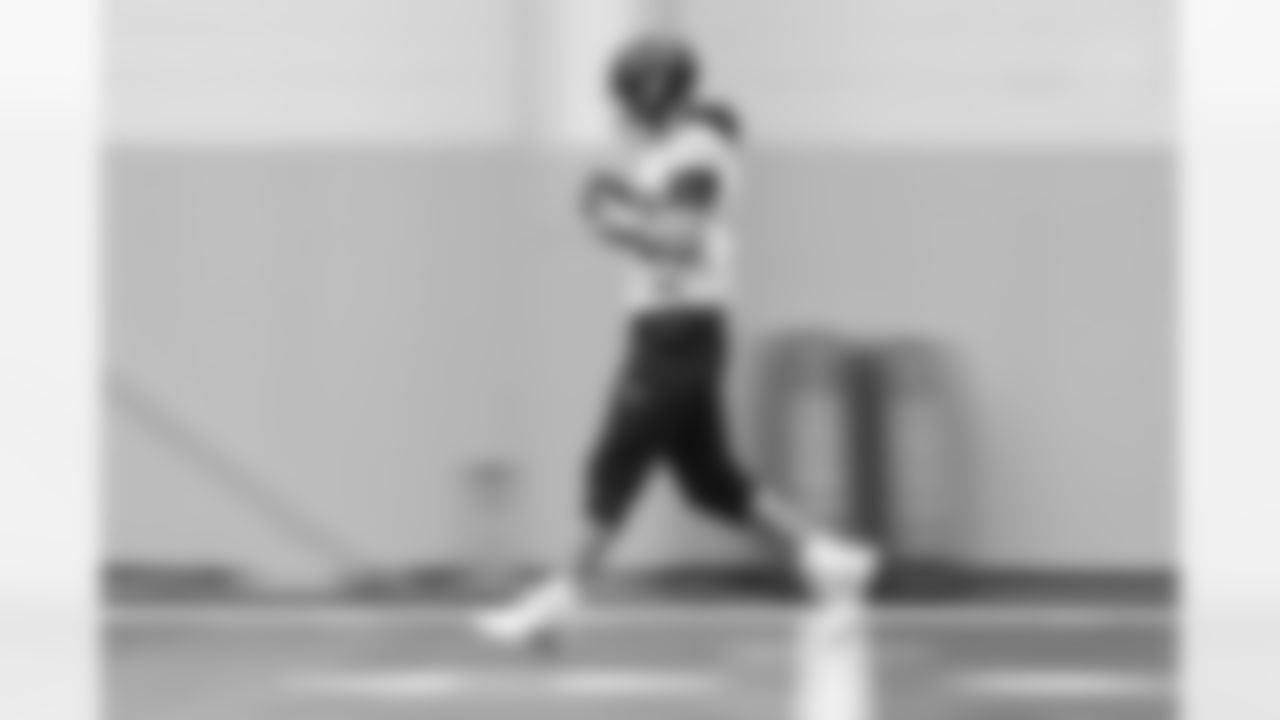 Pittsburgh Steelers tight end Pat Freiermuth (88) during practice at the UPMC Rooney Sports Complex preparing for a Week 14 matchup against the Baltimore Ravens, Friday, Dec. 5, 2025 in Pittsburgh, PA. (Alysa Rubin / Pittsburgh Steelers)