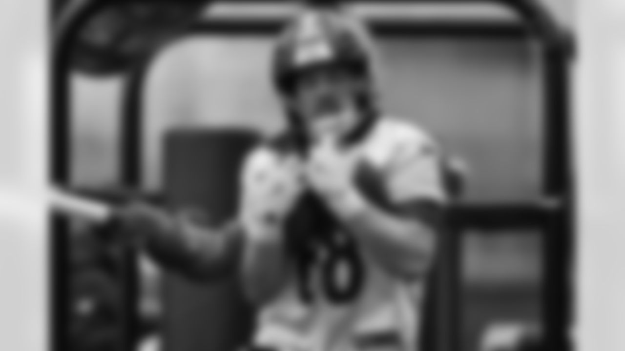 Pittsburgh Steelers tight end Pat Freiermuth (88) during practice at the UPMC Rooney Sports Complex preparing for a Week 12 matchup against the Chicago Bears, Wednesday, Nov. 19, 2025 in Pittsburgh, PA. (Alysa Rubin / Pittsburgh Steelers)