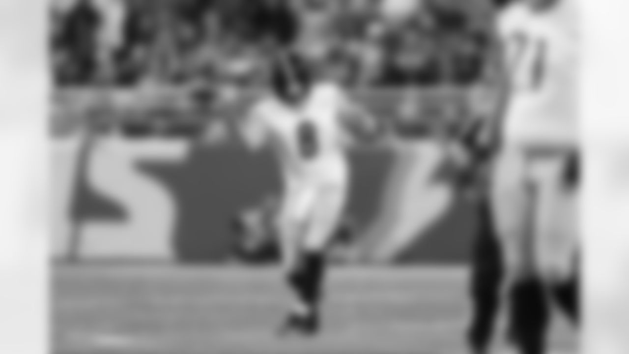 Pittsburgh Steelers quarterback Aaron Rodgers (8) during a regular season game between the Pittsburgh Steelers and the Detroit Lions, Sunday, Dec. 21, 2025 in Detroit, MI. (Karl Roser / Pittsburgh Steelers)