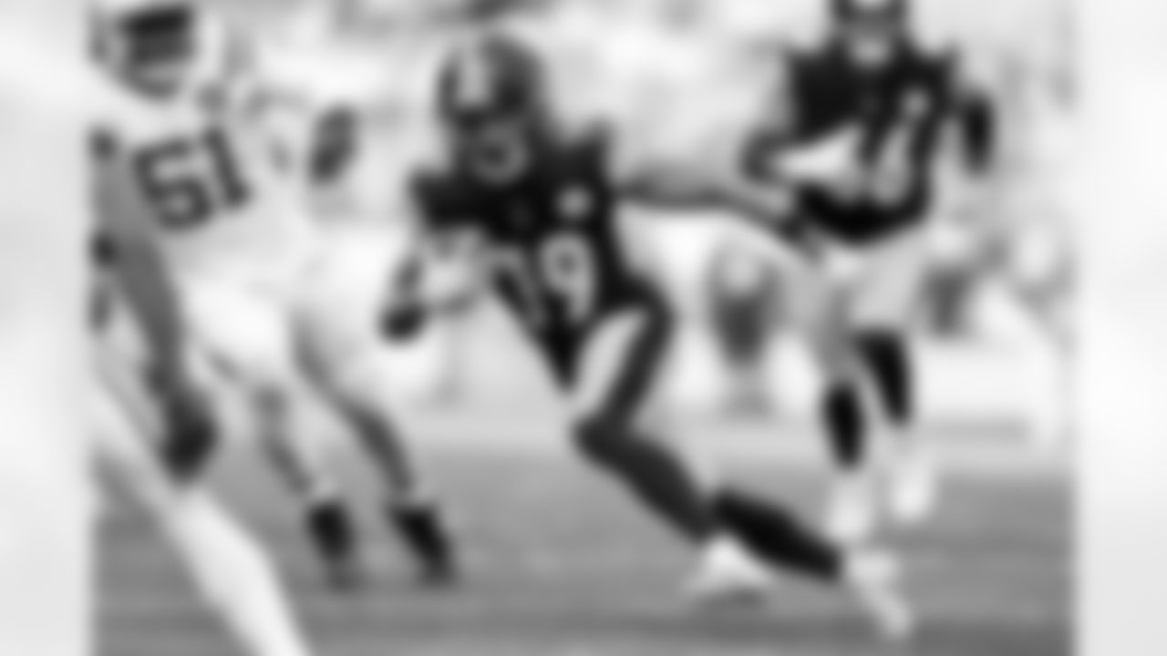 Pittsburgh Steelers wide receiver Calvin Austin III (19) during a regular season game between the Pittsburgh Steelers and the Indianapolis Colts, Sunday, Nov. 2, 2025 in Pittsburgh, PA. (Karl Roser / Pittsburgh Steelers)