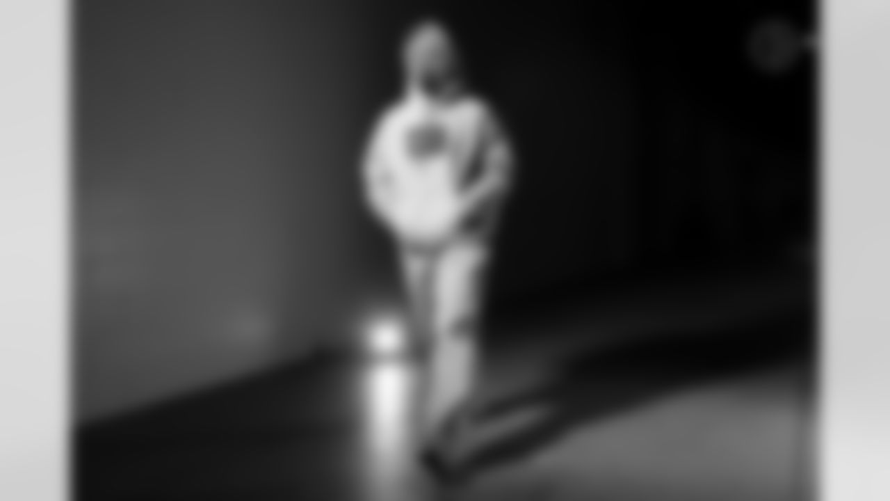 Pittsburgh Steelers running back Kenneth Gainwell (14) during a postseason Wild Card game between the Pittsburgh Steelers and the Houston Texans, Monday, Jan. 12, 2026 in Pittsburgh, PA. (Karl Roser / Pittsburgh Steelers)