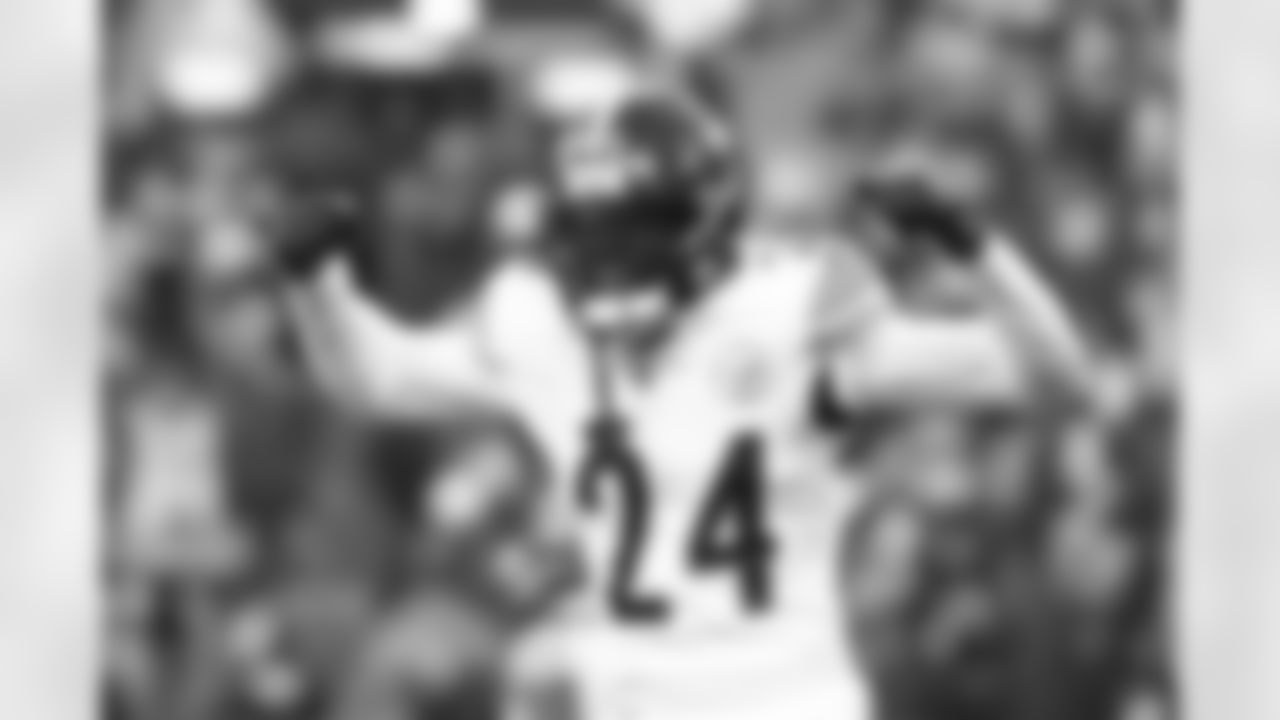 Pittsburgh Steelers cornerback Joey Porter Jr. (24) during a regular season game between the Pittsburgh Steelers and the Baltimore Ravens, Sunday, Dec. 7, 2025 in Baltimore, MD. (Jared Wickerham / Pittsburgh Steelers)