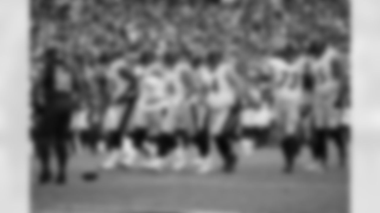 The offensive line during a regular season game between the Pittsburgh Steelers and the Washington Commanders, Sunday, Nov. 10, 2024 in Landover, MD. (Karl Roser / Pittsburgh Steelers)