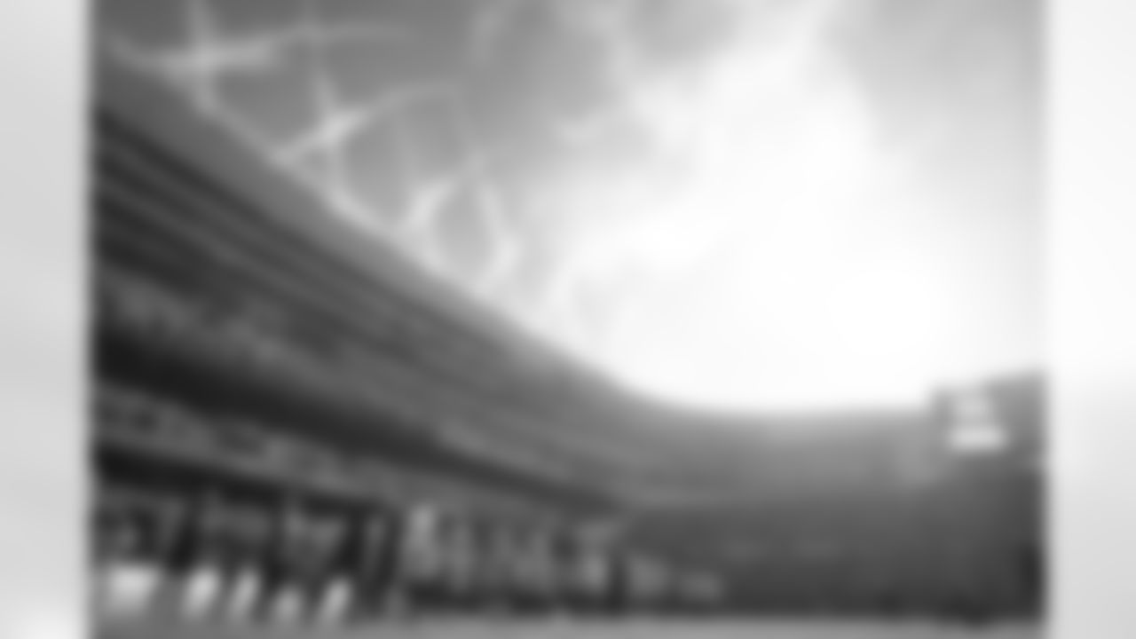 The National Anthem during a regular season game between the Pittsburgh Steelers and the Chicago Bears, Sunday, Nov. 23, 2025 in Chicago, IL. (Karl Roser / Pittsburgh Steelers)