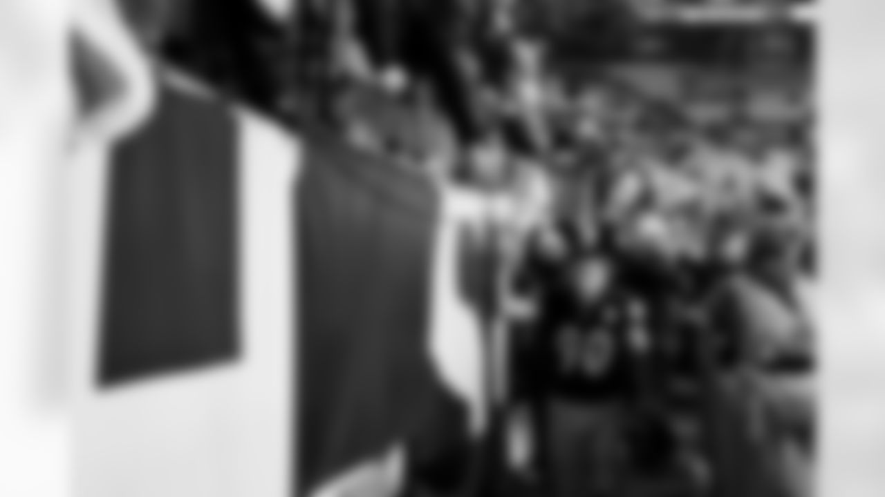 Pittsburgh Steelers linebacker T.J. Watt (90) during a regular season game between the Pittsburgh Steelers and the Baltimore Ravens, Sunday, Jan. 4, 2026 in Pittsburgh, PA. (Alysa Rubin / Pittsburgh Steelers)