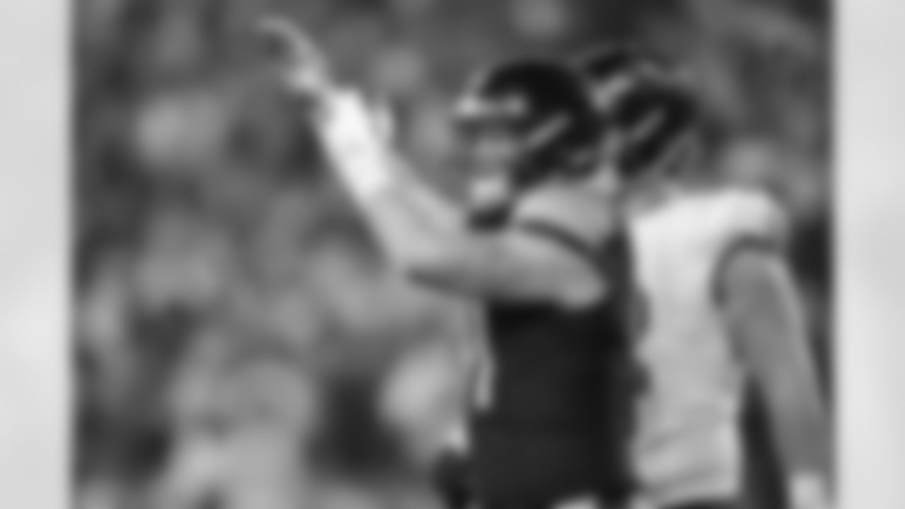 Pittsburgh Steelers defensive end Logan Lee (91) during a regular season game between the Pittsburgh Steelers and the Baltimore Ravens, Sunday, Jan. 4, 2026 in Pittsburgh, PA.  (Karl Roser / Pittsburgh Steelers)