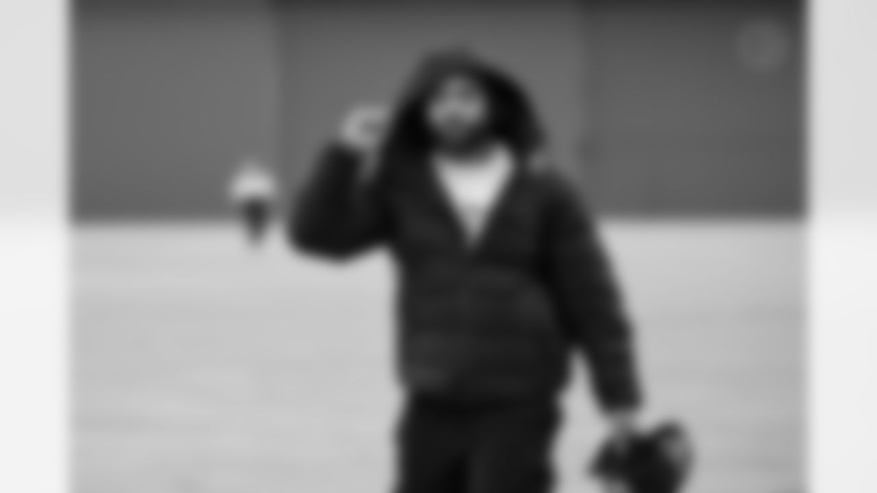 Pittsburgh Steelers running back Jaylen Warren (30) travels to Baltimore on Saturday, Dec. 6, 2025 for the Week 14 regular season matchup against the Baltimore Ravens. (Alysa Rubin / Pittsburgh Steelers)