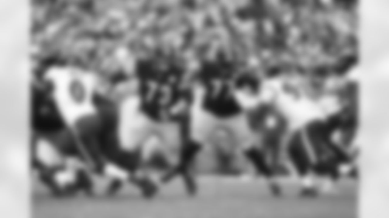 [s73\and Pittsburgh Steelers offensive tackle Broderick Jones (77) during a regular season game between the Pittsburgh Steelers and the Baltimore Ravens, Sunday, Oct. 8, 2023 in Pittsburgh, PA. (Karl Roser / Pittsburgh Steelers)