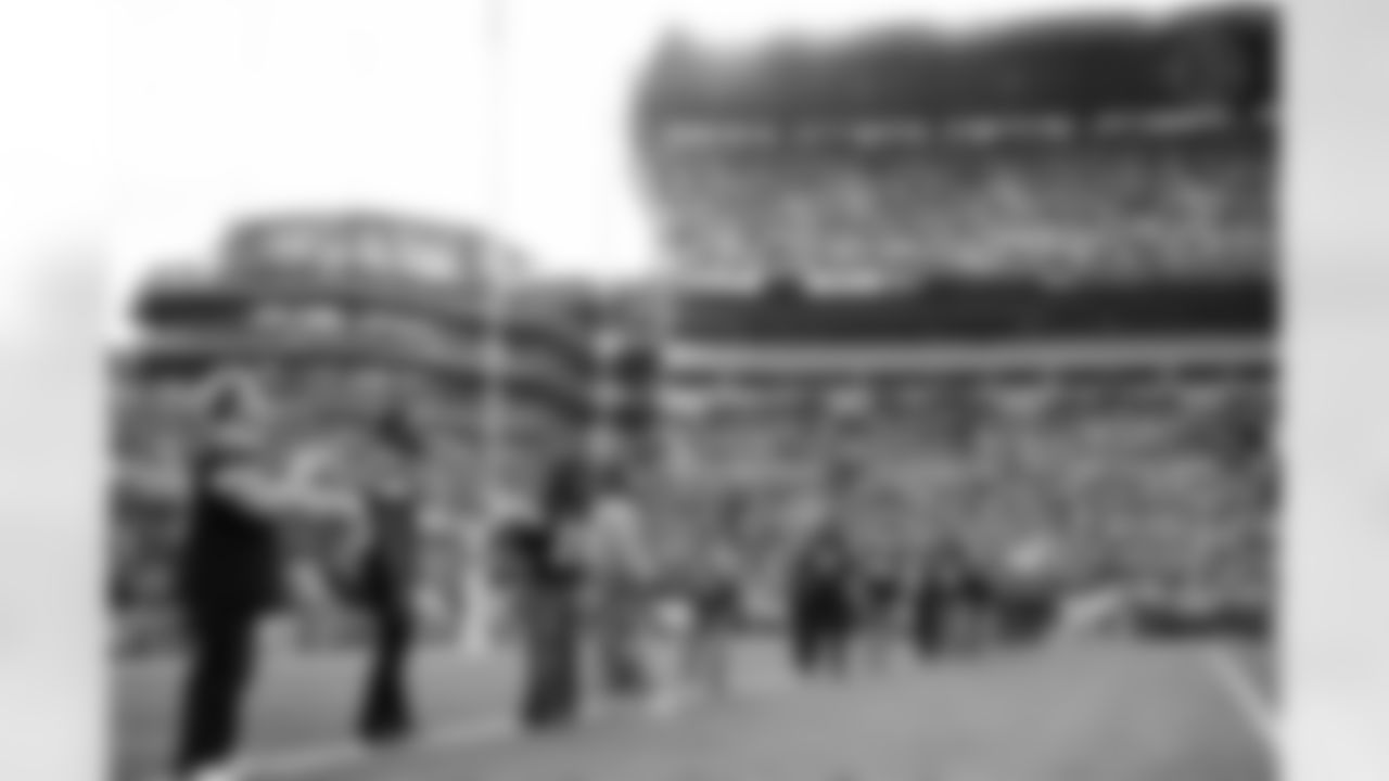 The Pittsburgh Steelers celebrated the 20th anniversary of Super Bowl XL during halftime of a regular season game between the Pittsburgh Steelers and the Indianapolis Colts, Sunday, Nov. 2, 2025 in Pittsburgh, PA. (Alysa Rubin / Pittsburgh Steelers)