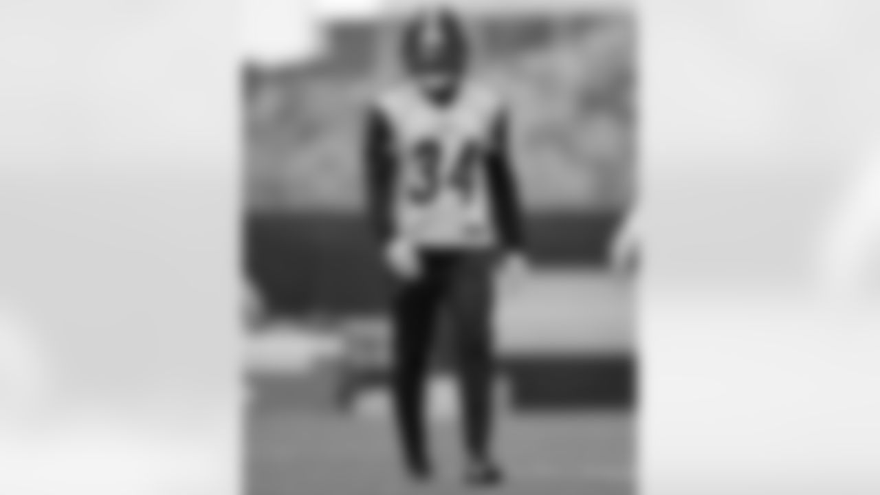 Pittsburgh Steelers cornerback/punt returner Donte Kent (34) participates in the Organized Team Activities (OTAs), Thursday May 29, 2025 at the UPMC Rooney Sports Complex. (Alysa Rubin / Pittsburgh Steelers)