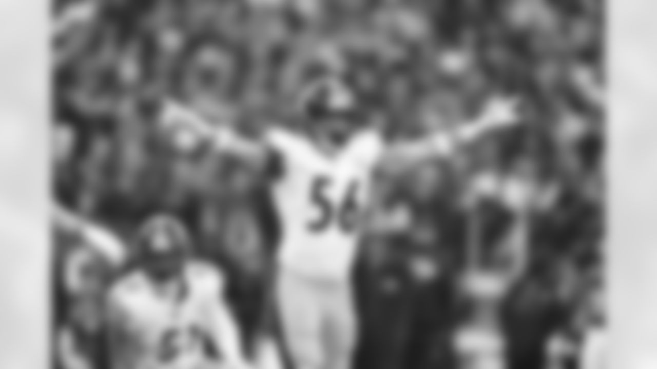 Pittsburgh Steelers linebacker Alex Highsmith (56) during a regular season game between the Pittsburgh Steelers and the Baltimore Ravens, Sunday, Dec. 7, 2025 in Baltimore, MD. (Karl Roser / Pittsburgh Steelers)