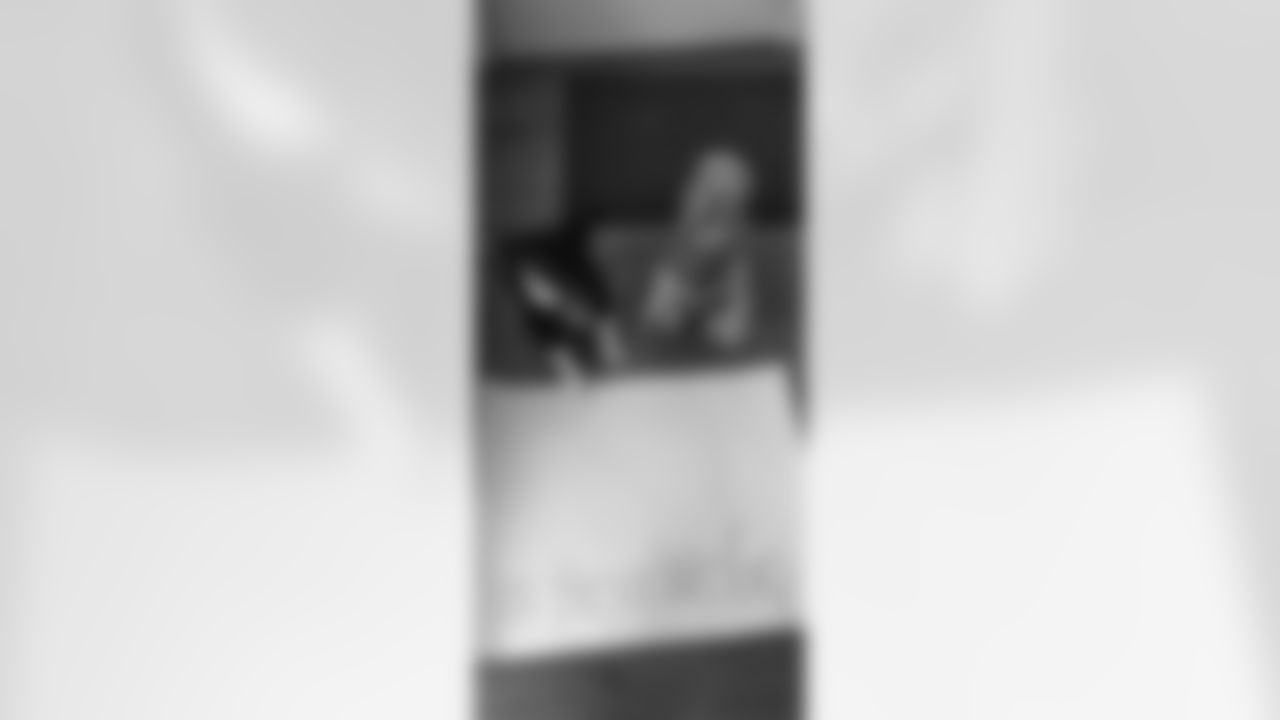 SNUTraditions_HereWeGoSigns_Jan112024555PM_Alam_Raj_97494590_inbound301276612134156701.jpg_97494590_inbound301276612134156701