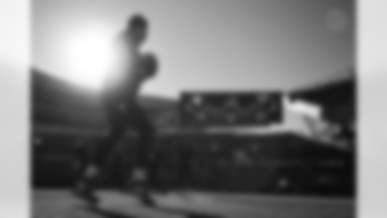 Pittsburgh Steelers quarterback Mason Rudolph (2) during a regular season game between the Pittsburgh Steelers and the Chicago Bears, Sunday, Nov. 23, 2025 in Chicago, IL. (Karl Roser / Pittsburgh Steelers)
