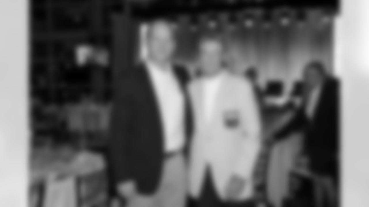 The Pittsburgh Steelers celebrated the 20th anniversary of Super Bowl XL during the Alumni Weekend Dinner at Acrisure Stadium benefitting the UPMC Sports Medicine Concussion Program, Saturday, Nov. 1, 2025 in Pittsburgh, PA. (Karl Roser / Pittsburgh Steelers)