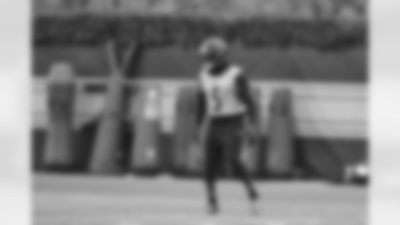 Pittsburgh Steelers cornerback Jalen Ramsey (5) during practice at the UPMC Rooney Sports Complex preparing for a Week 12 matchup against the Chicago Bears, Thursday, Nov. 20, 2025 in Pittsburgh, PA. (Karl Roser / Pittsburgh Steelers)