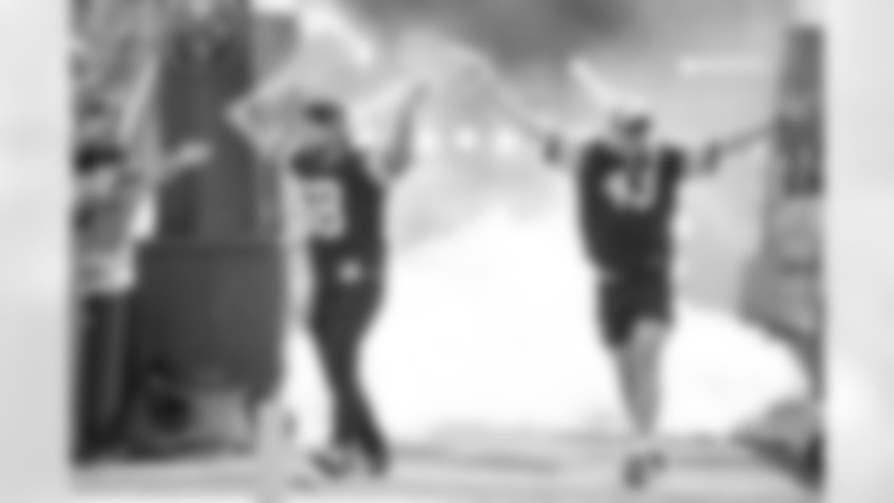 Kris Letang and Evgeni Malkin led the Terrible Towel Twirl for the Steelers game against the Los Angeles Chargers in 2024