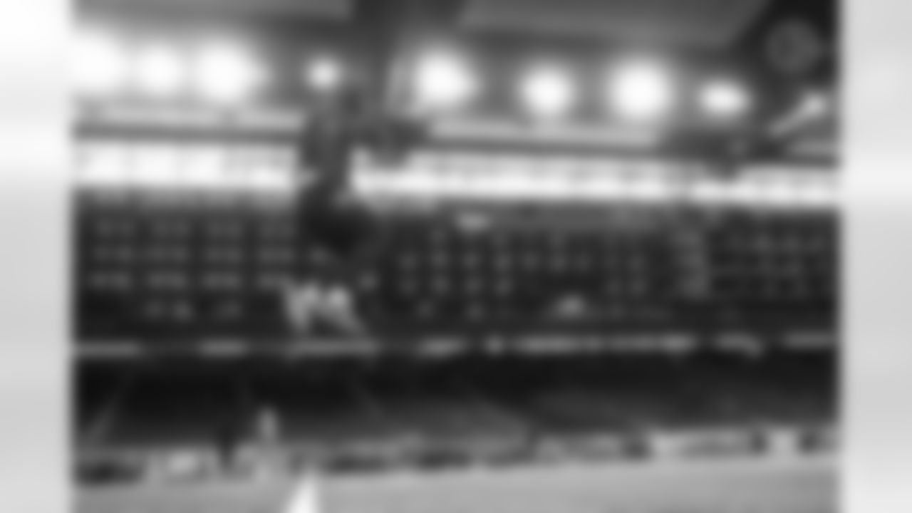 Pittsburgh Steelers running back Kenneth Gainwell (14) during a regular season game between the Pittsburgh Steelers and the Detroit Lions, Sunday, Dec. 21, 2025 in Detroit, MI. (Jared Wickerham / Pittsburgh Steelers)