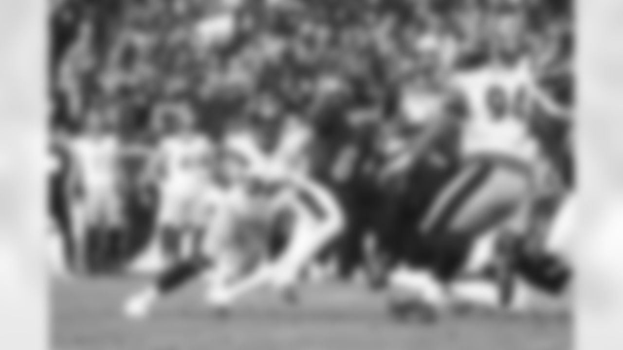 Pittsburgh Steelers linebacker Alex Highsmith (56) and Pittsburgh Steelers defensive end Yahya Black (94) during a regular season game between the Pittsburgh Steelers and the Baltimore Ravens, Sunday, Dec. 7, 2025 in Baltimore, MD. (Jared Wickerham / Pittsburgh Steelers)