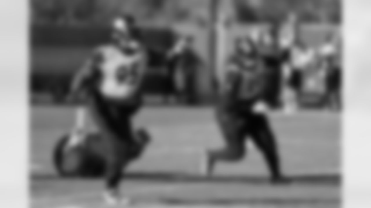 Pittsburgh Steelers defensive tackle Derrick Harmon (99) during practice at the UPMC Rooney Sports Complex preparing for a Week 11 matchup against the Cincinnati Bengals, Thursday, Nov. 13, 2025 in Pittsburgh, PA. (Karl Roser / Pittsburgh Steelers)
