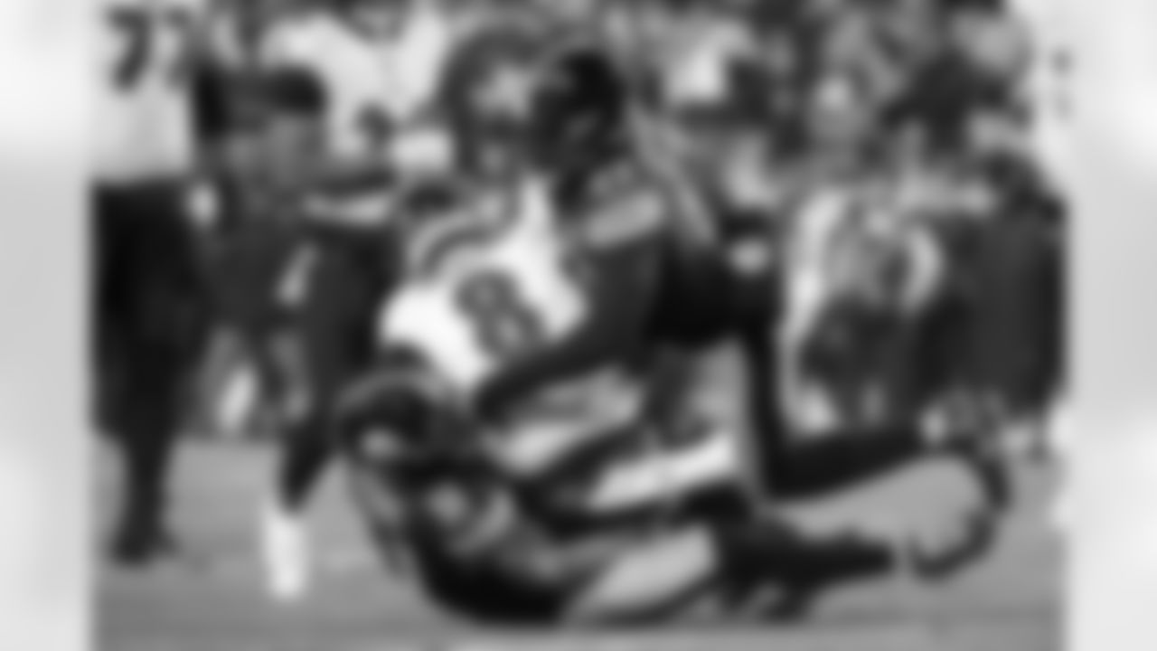 Pittsburgh Steelers linebacker Nick Herbig (51) sacks Baltimore Ravens quarterback Lamar Jackson (8) during a regular season game between the Pittsburgh Steelers and the Baltimore Ravens, Sunday, Jan. 4, 2026 in Pittsburgh, PA. The Steelers defeated the Ravens 26-24. (Taylor Ollason / Pittsburgh Steelers)