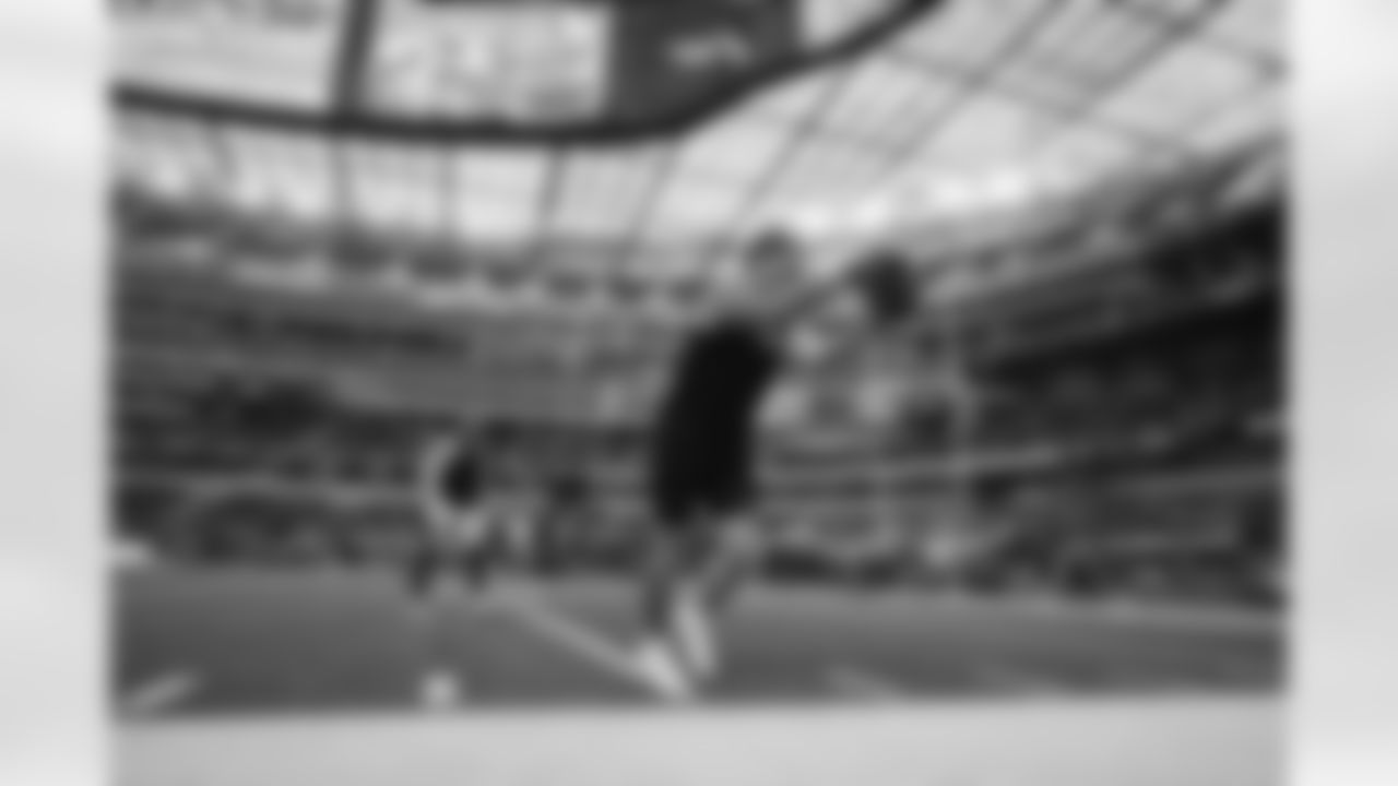 Pittsburgh Steelers linebacker Nick Herbig (51) during a regular season game between the Pittsburgh Steelers and the Los Angeles Chargers, Sunday, Nov. 9, 2025 in Inglewood, CA. (Alysa Rubin / Pittsburgh Steelers)