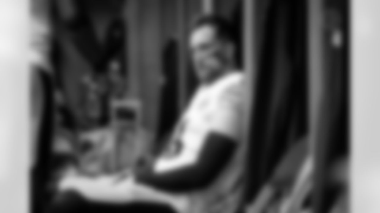 Pittsburgh Steelers wide receiver Adam Thielen (16) prior to a regular season game between the Pittsburgh Steelers and the Detroit Lions, Sunday, Dec. 21, 2025 in Detroit, MI. The Steelers defeated the Lions 29-24. (Karl Roser / Pittsburgh Steelers)