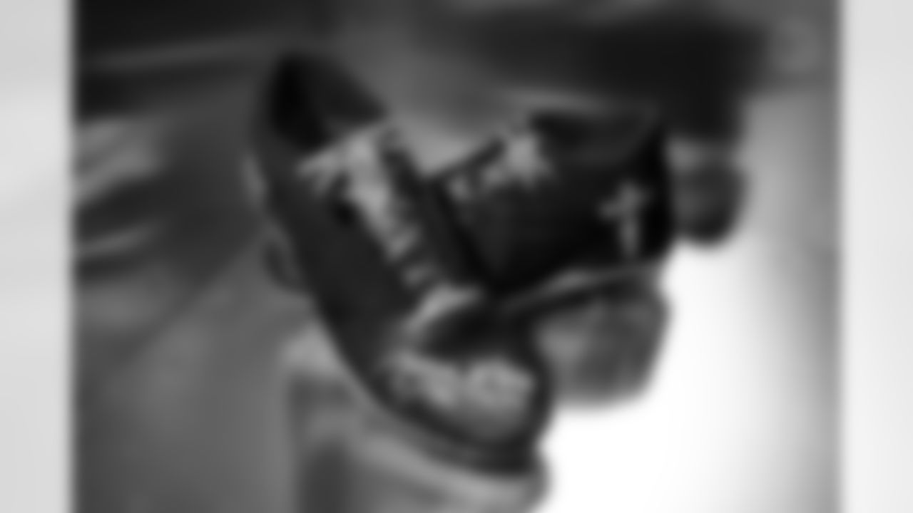 Pittsburgh Steelers defensive end Logan Lee (91) will showcase his custom cleats supporting Athletes in Action during Week 13. (Alysa Rubin / Pittsburgh Steelers)