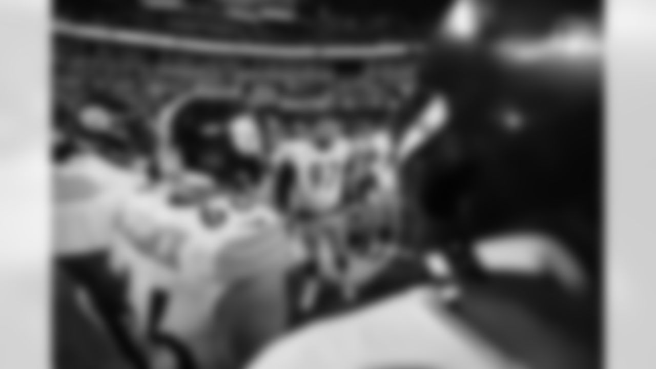 Pittsburgh Steelers guard Mason McCormick (66) Pittsburgh Steelers defensive tackle Cameron Heyward (97) Pittsburgh Steelers center Zach Frazier (54) during a regular season game between the Pittsburgh Steelers and the Los Angeles Chargers, Sunday, Nov. 9, 2025 in Inglewood, CA. (Alysa Rubin / Pittsburgh Steelers)