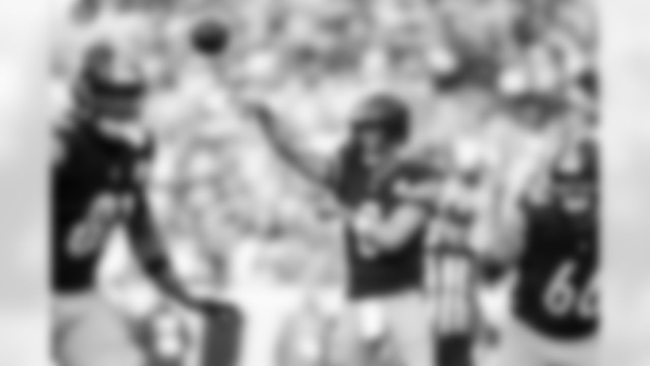 Pittsburgh Steelers quarterback Aaron Rodgers (8) throws the ball during a regular season game between the Pittsburgh Steelers and the Indianapolis Colts, Sunday, Nov. 2, 2025 in Pittsburgh, PA. The Steelers defeated the Colts 27-20. (Karl Roser / Pittsburgh Steelers)