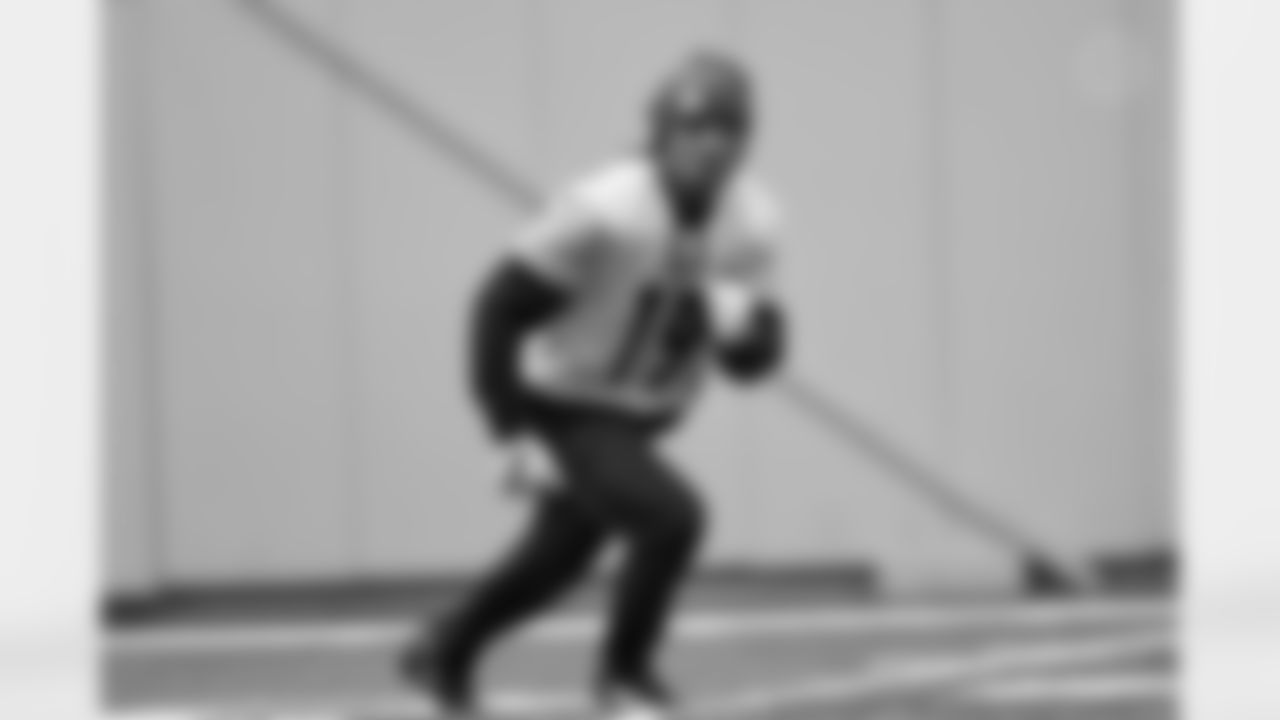 Pittsburgh Steelers wide receiver Calvin Austin III (19) during practice at the UPMC Rooney Sports Complex preparing for a Week 15 matchup against the Miami Dolphins, Thursday, Dec. 11, 2025 in Pittsburgh, PA. (Alysa Rubin / Pittsburgh Steelers)