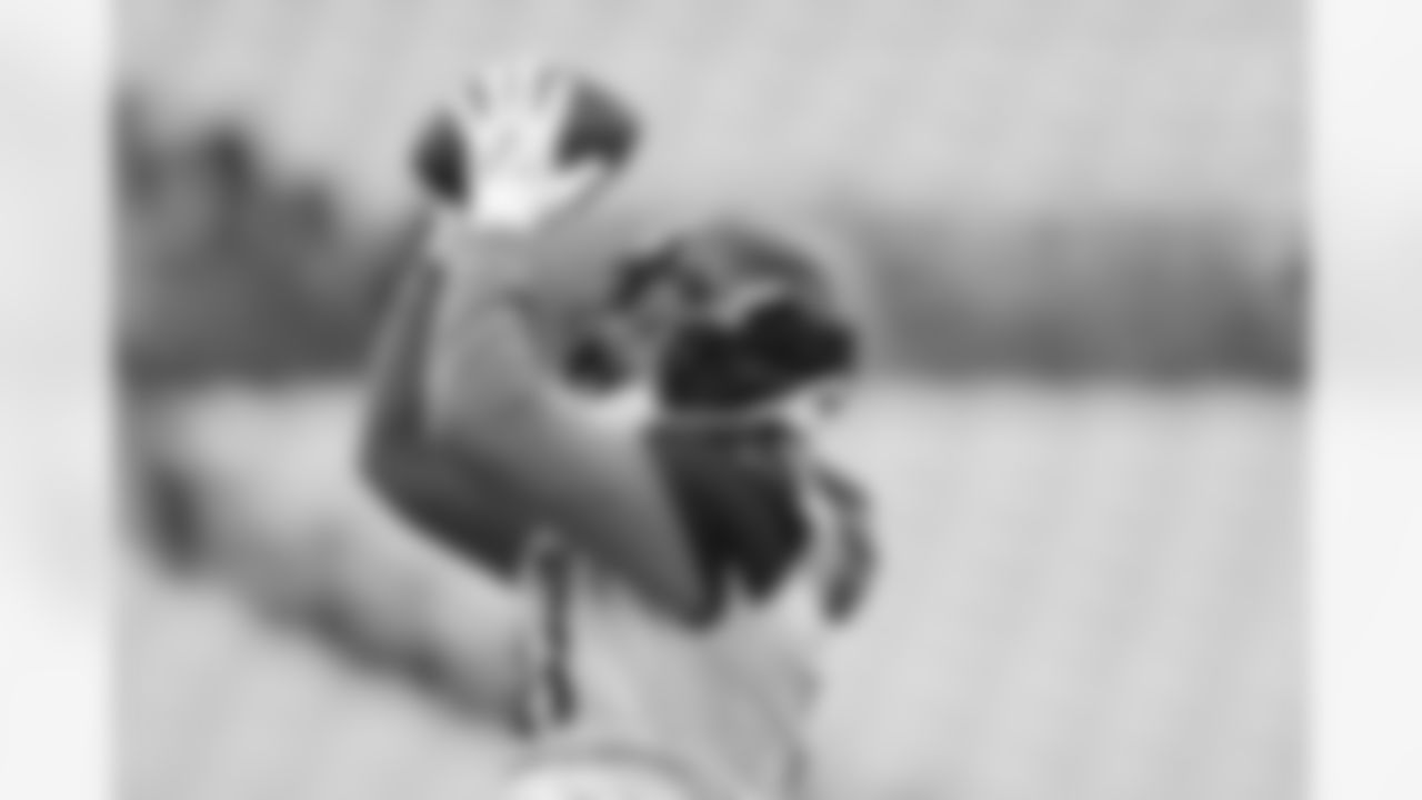 Pittsburgh Steelers linebacker Nick Herbig (51) during practice at Acrisure Stadium preparing for a Week 18 matchup against the Baltimore Ravens, Friday, Jan. 2, 2026 in Pittsburgh, PA. (Alysa Rubin / Pittsburgh Steelers)