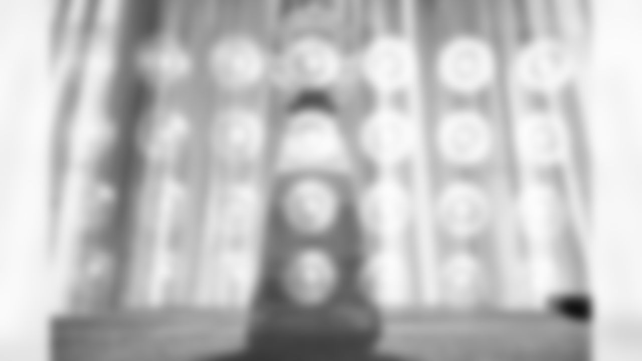 The Pittsburgh Steelers celebrated the 20th anniversary of Super Bowl XL during the Alumni Weekend Dinner at Acrisure Stadium benefitting the UPMC Sports Medicine Concussion Program, Saturday, Nov. 1, 2025 in Pittsburgh, PA. (Alysa Rubin / Pittsburgh Steelers)