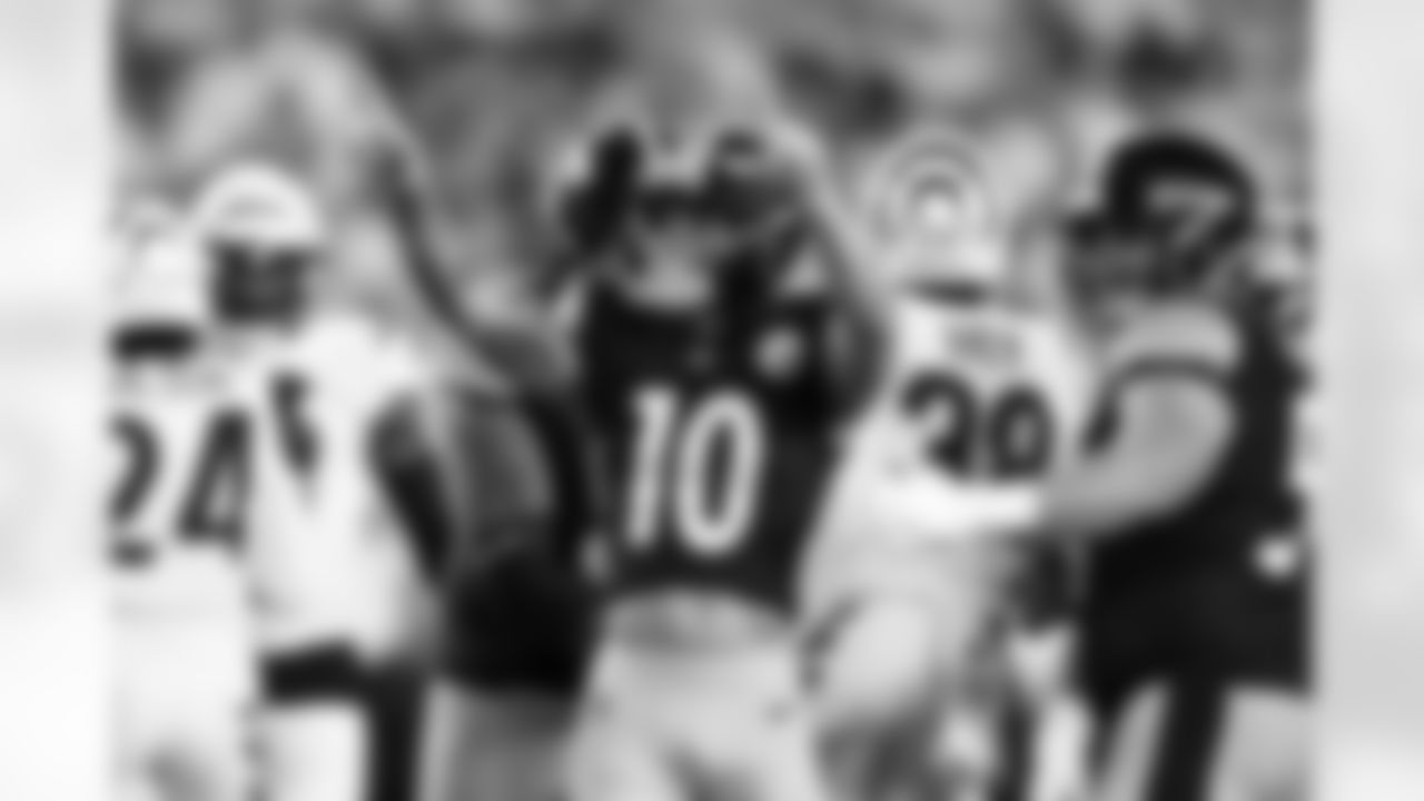 Pittsburgh Steelers wide receiver Roman Wilson (10) during a regular season game between the Pittsburgh Steelers and the Cincinnati Bengals, Thursday, Oct. 16, 2025 in Cincinnati, OH. (Karl Roser / Pittsburgh Steelers)