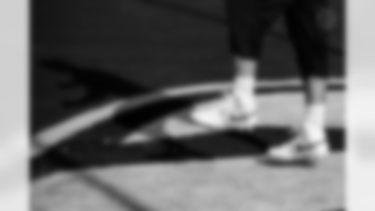 Pittsburgh Steelers tight end Pat Freiermuth (88) prior to a regular season game between the Pittsburgh Steelers and the Baltimore Ravens, Sunday, Dec. 7, 2025 in Baltimore, MD. The Steelers defeated the Ravens 27-22. (Karl Roser / Pittsburgh Steelers)