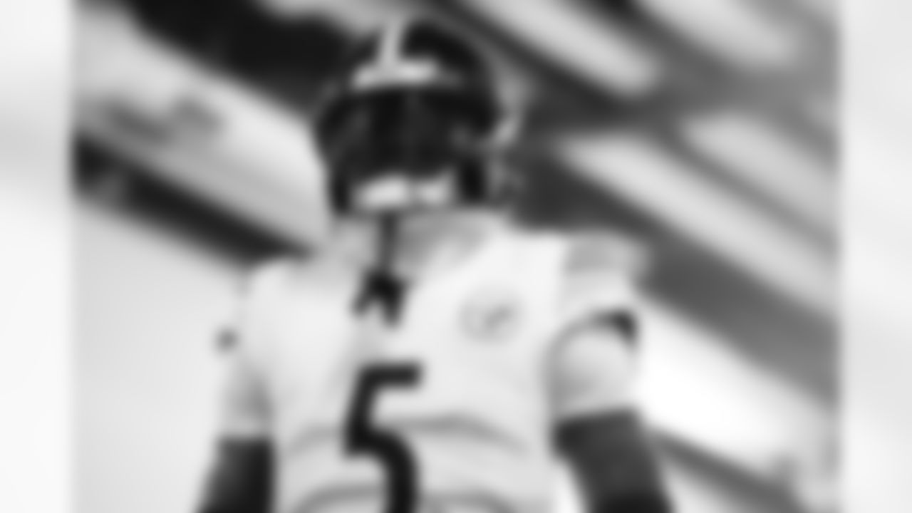 Pittsburgh Steelers cornerback Jalen Ramsey (5) during a regular season game between the Pittsburgh Steelers and the Baltimore Ravens, Sunday, Dec. 7, 2025 in Baltimore, MD. (Jared Wickerham / Pittsburgh Steelers)