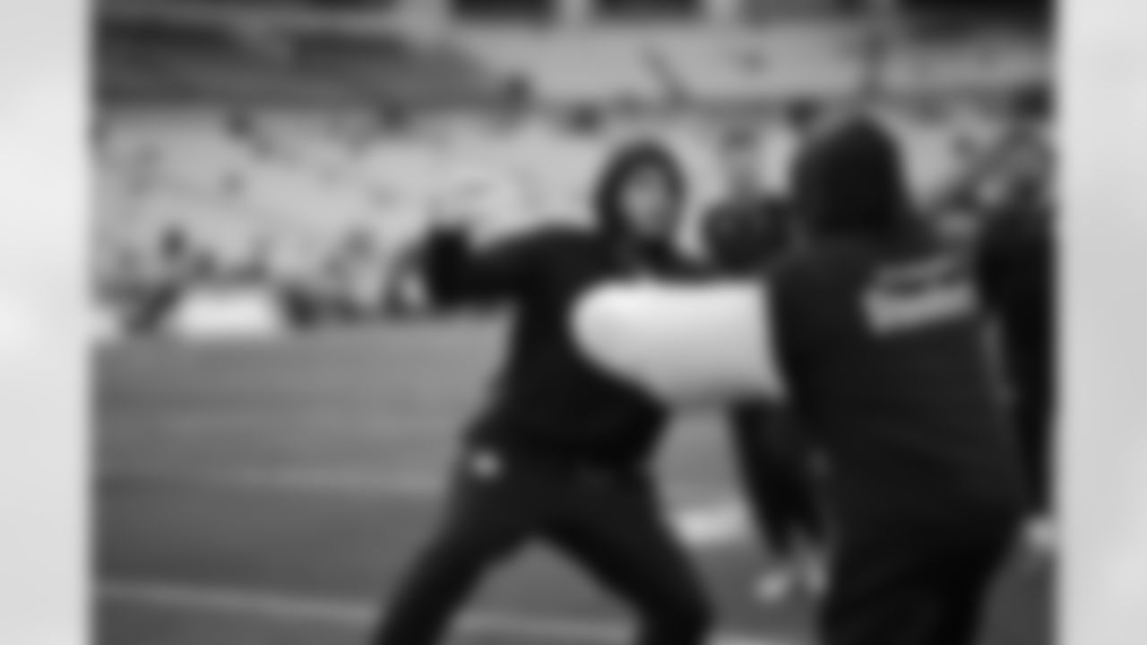 Pittsburgh Steelers linebacker Nick Herbig (51) during a regular season game between the Pittsburgh Steelers and the Buffalo Bills, Sunday, Nov. 30, 2025 in Pittsburgh, PA.  (Alysa Rubin / Pittsburgh Steelers)