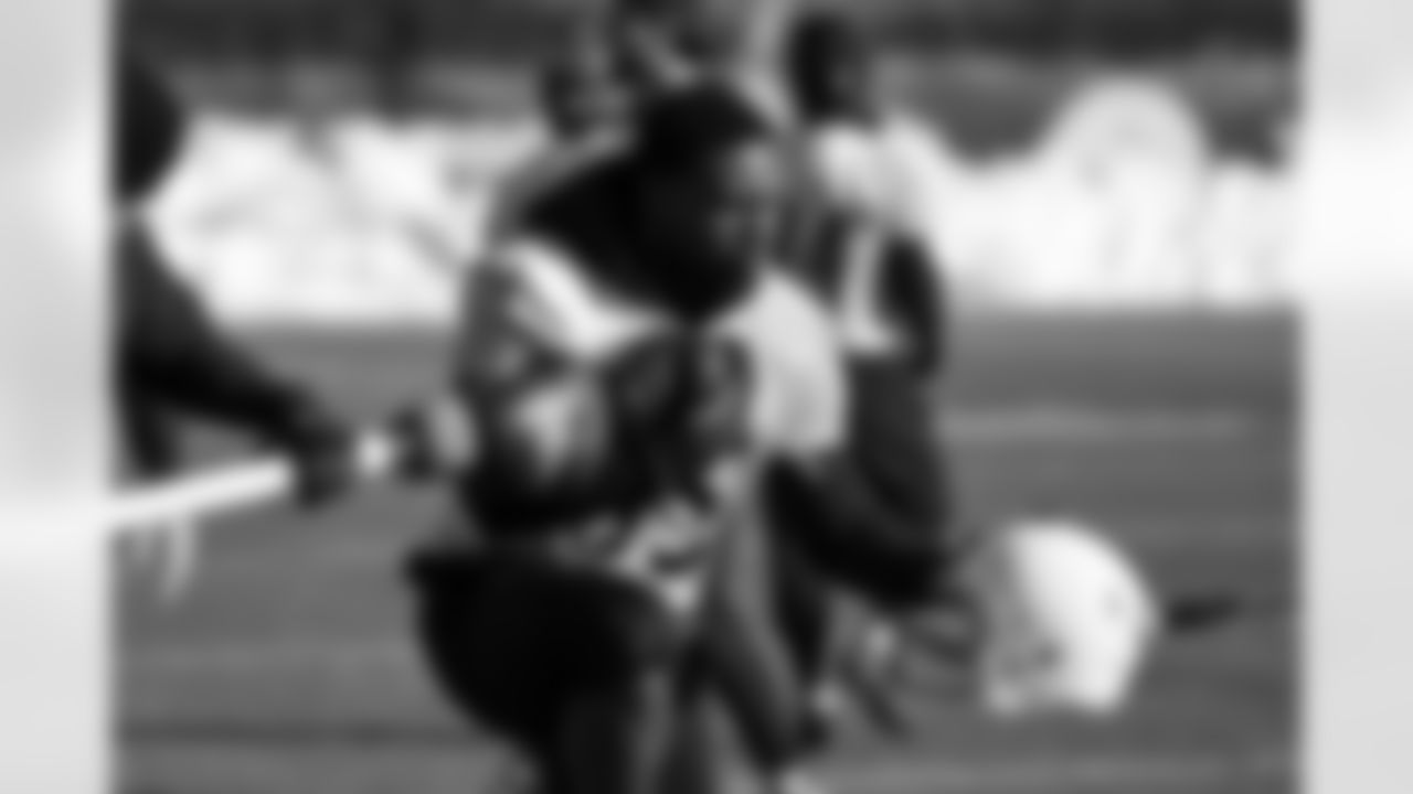 Pittsburgh Steelers running back Lew Nichols (35) during practice at the UPMC Rooney Sports Complex preparing for a Week 16 matchup against the Detroit Lions, Wednesday, Dec. 17, 2025 in Pittsburgh, PA. (Karl Roser / Pittsburgh Steelers)