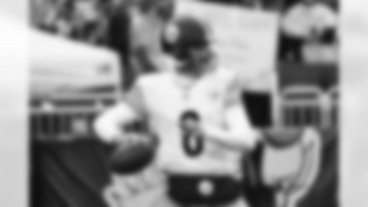 Pittsburgh Steelers quarterback Aaron Rodgers (8) during a regular season game between the Pittsburgh Steelers and the Cleveland Browns, Sunday, Dec. 28, 2025 in Cleveland, OH. (Karl Roser / Pittsburgh Steelers)