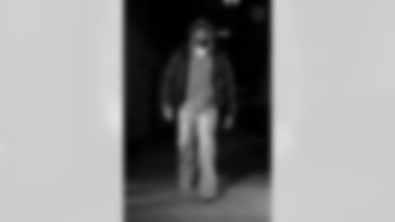 Pittsburgh Steelers defensive back Chuck Clark (21) during a regular season game between the Pittsburgh Steelers and the Miami Dolphins, Monday, Dec. 15, 2025 in Pittsburgh, PA. (Alysa Rubin / Pittsburgh Steelers)