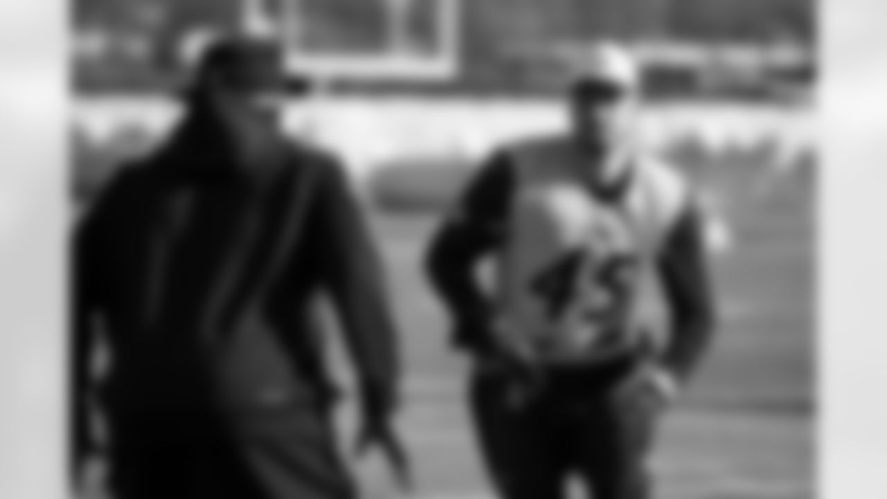 Pittsburgh Steelers linebacker Julius Welschof (45) during practice at the UPMC Rooney Sports Complex preparing for a Week 16 matchup against the Detroit Lions, Wednesday, Dec. 17, 2025 in Pittsburgh, PA. (Karl Roser / Pittsburgh Steelers)