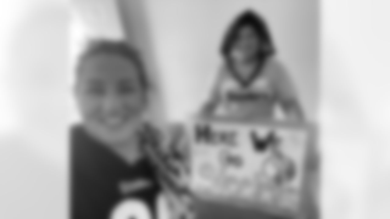 SNUTraditions_HereWeGoSigns_Jan152024251PM_Brewer_Brandy_97494590_D445D26A67F841B4849CF201F397F081.jpeg_97494590_D445D26A67F841B4849CF201F397F081